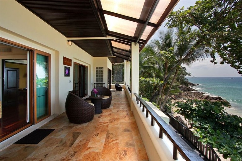 Hotel Andaman White Beach Resort