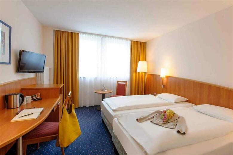 Hotel Woehrdersee Mercure