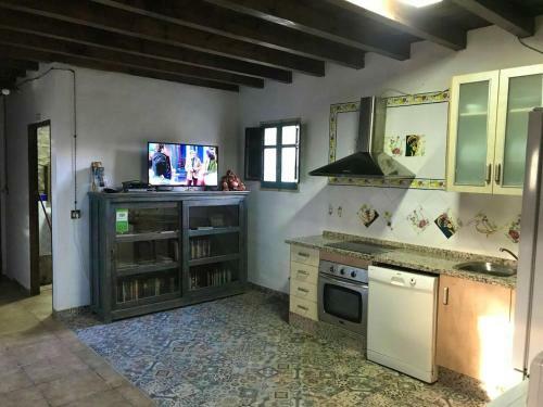 4 Bedrooms House With Shared Pool And Wifi At Granada