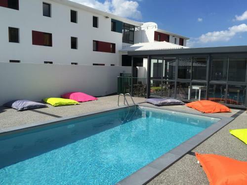 Hotel H�tel Balladins La Rochelle / Aytr�