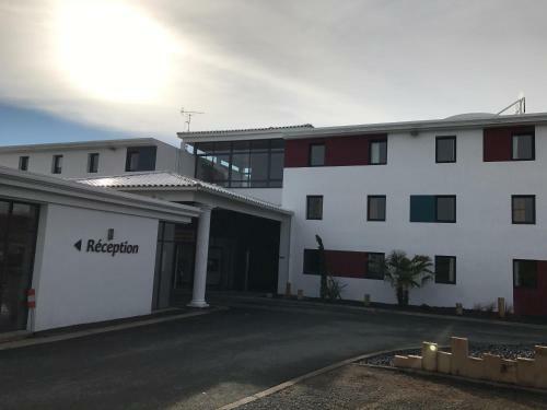 Hotel H�tel Balladins La Rochelle / Aytr�