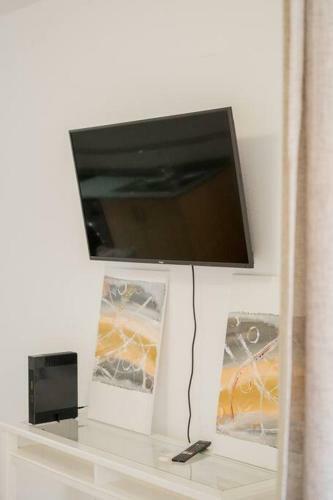 Apartamento Moncofa Beachside Retreat: Poolside Bliss