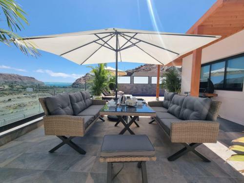 Villa De Lujo Con Piscina Climatizada