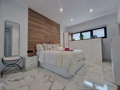 Villa De Lujo Con Piscina Climatizada