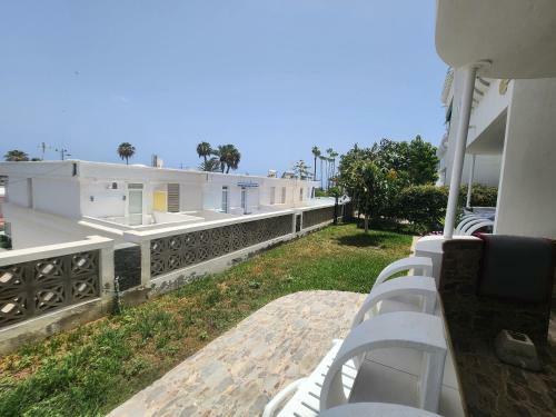 Modern Ground Floor Apartment , A Few Steps From The Beach