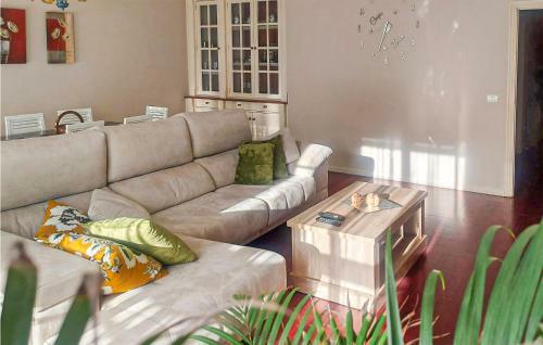 Stunning Apartment In Moaa With Wifi And 3 Bedrooms