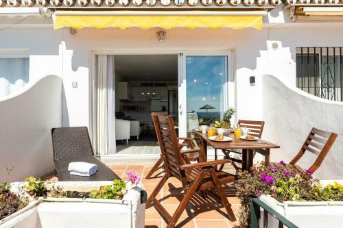 Apartamento Seafront Beach House Rocas Del Mar