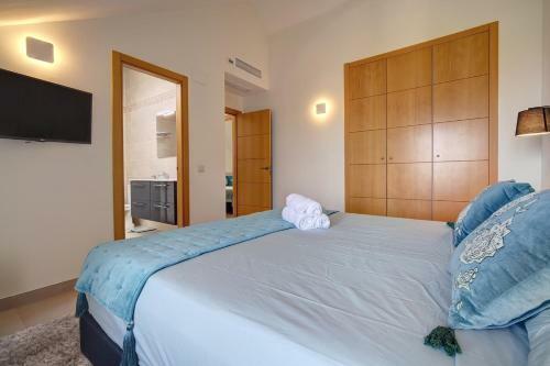 Apartamento 103 - Luxurious 3 Bed Duplex Penthouse With Stunning Mountain Views