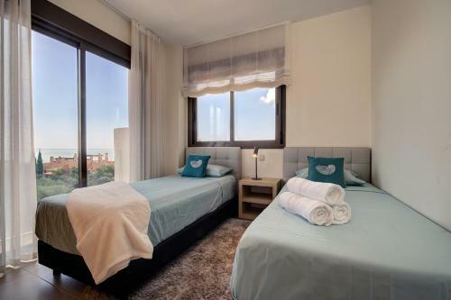 Apartamento 103 - Luxurious 3 Bed Duplex Penthouse With Stunning Mountain Views