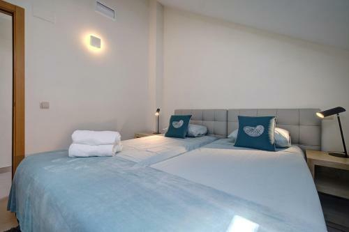 Apartamento 103 - Luxurious 3 Bed Duplex Penthouse With Stunning Mountain Views