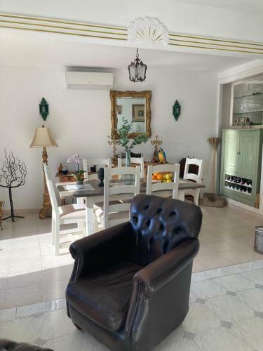 Espacioso Apartamento De Dos Dormitorios En Mijas