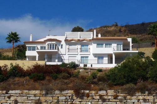 Seaview - 2 Bedrooms In Private Villa -mijas Costa