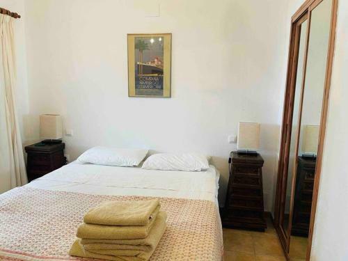Charming 4 Bedroom Village Home With Patio