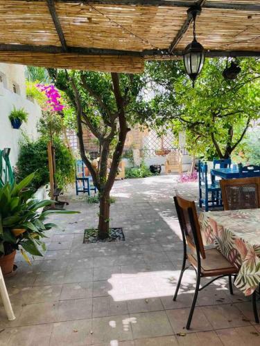 Charming 4 Bedroom Village Home With Patio
