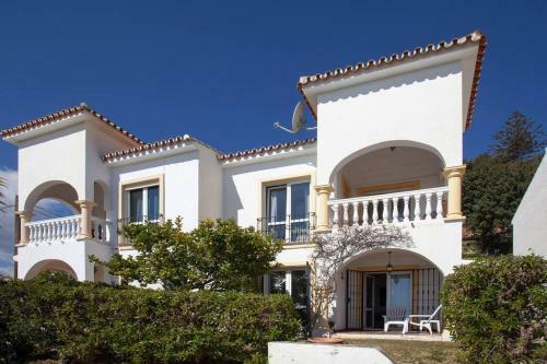 Cosy Townhouse Mijas With Views