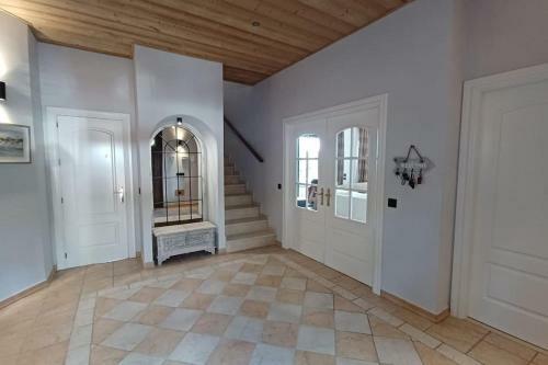 Impressive Villa Dazura In Valtocado, Mijas
