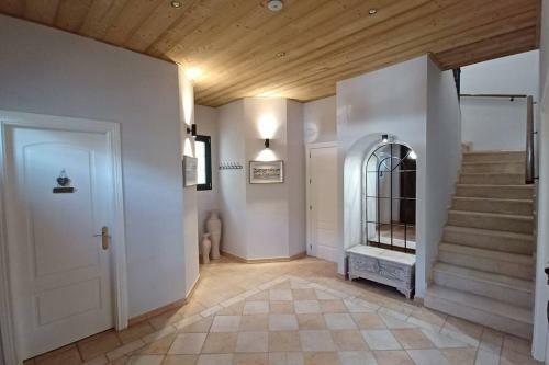 Impressive Villa Dazura In Valtocado, Mijas