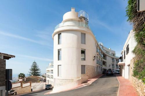 Mediterranean Apartment With Sea Views In Mijas