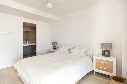 Mediterranean Apartment With Sea Views In Mijas