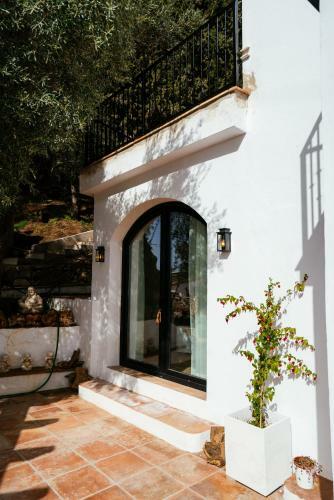 Bed & Breakfast Hearts & Home