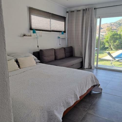 Villa Modern Retreat In Beautiful Countryside.