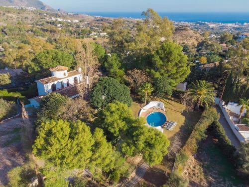 Luxury Villa El Toril - Mijas With Heated Pool & Scenic Views