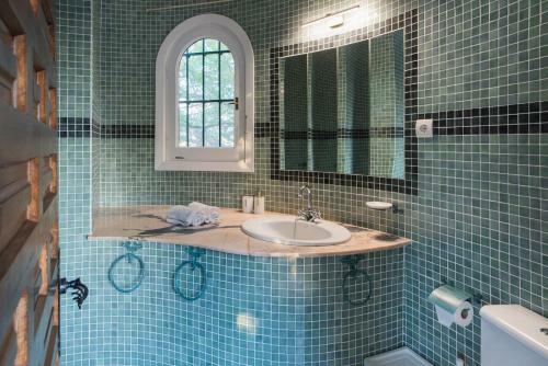Luxury Villa El Toril - Mijas With Heated Pool & Scenic Views