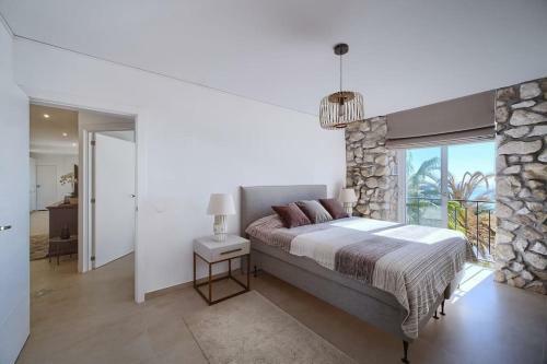 Paradise Villa Near Golf With Sea Views