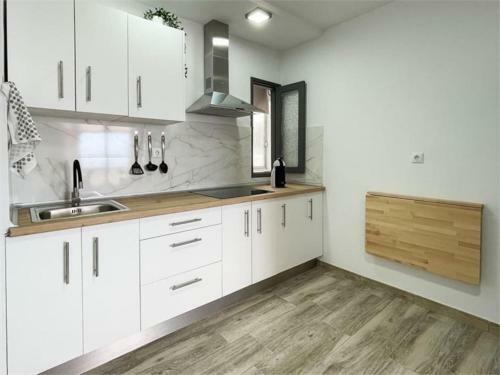 Beachfront Apartment Incl Highspeed Wifi