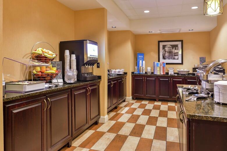Hotel Hampton Inn Jackson-college Avenue