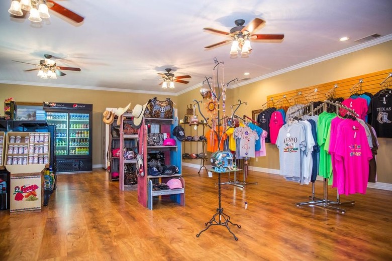 Hotel Blazing Star Resort