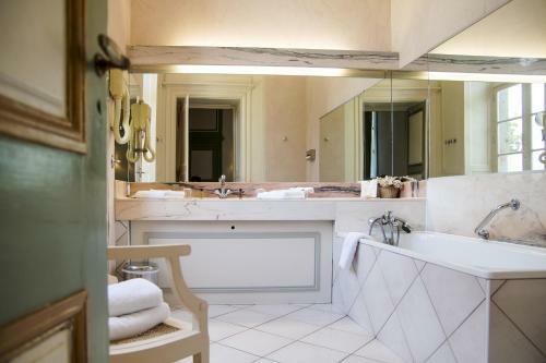 Hotel Malouini�re Le Valmarin