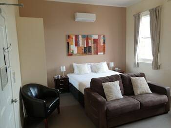 Motel Balcony On Sixth Lodge