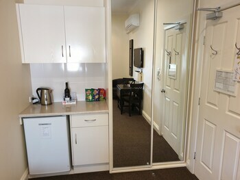 Motel Balcony On Sixth Lodge