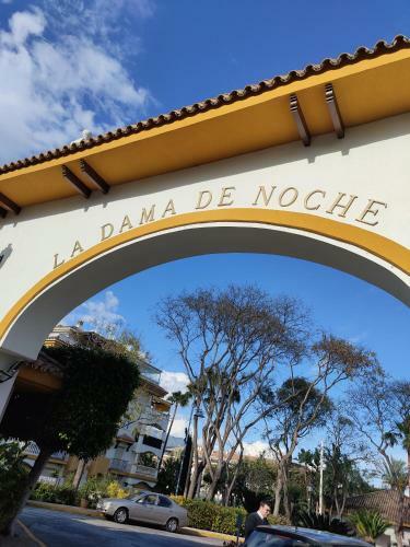 Apartament In Urb Dama De Noche Puerto Banus