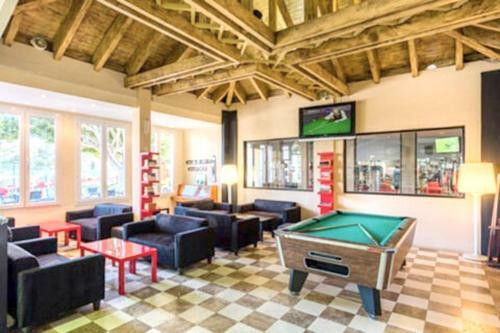 Apartamento 2 Bedrooms Appartement With Shared Pool At Marbella