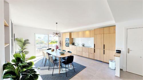 Apartamento Jardines De Andaluc�a - Exquisite Newly Renovated