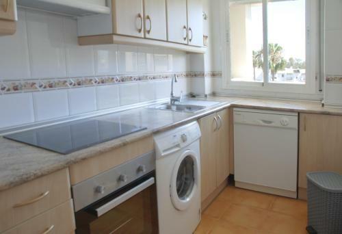 Great 2 Bedroom Apartment Near Puerto Banus