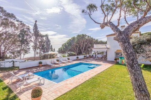 6 Bedrooms Villa With Private Pool And Wifi At Calahonda
