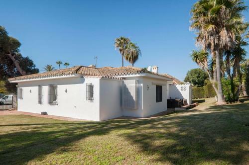 Charming 4bedroom Villa In Los Monteros Beach