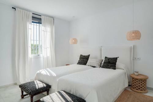 Charming 4bedroom Villa In Los Monteros Beach