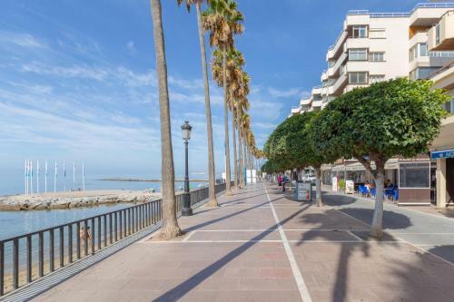 Apartamento Marbella Centre On The Promenade Beach Front Line