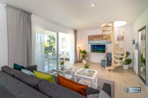 Apartamento Duplex In Nueva Andalucia, Golfers Paradise