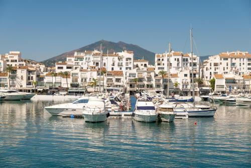 Apartamento Duplex In Nueva Andalucia, Golfers Paradise