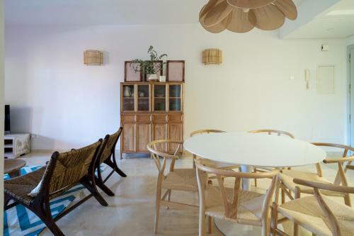 3+1 Bed Apartment, 100m Away From The Beach