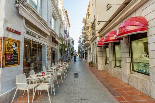 Modern Marbella City Apartment, Old Town