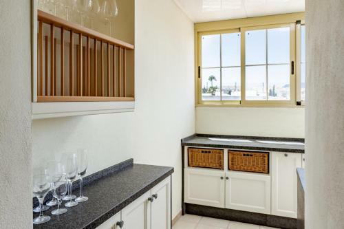 Cln- Spacious 6 Bedroom Villa Next To Beach