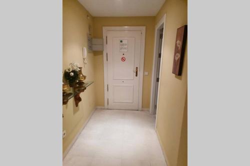 Familiar Y Luminoso Apartamento Exclusivo.