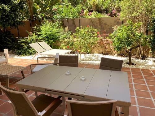 Apartamento Marbella Playa Residencial Con Piscina
