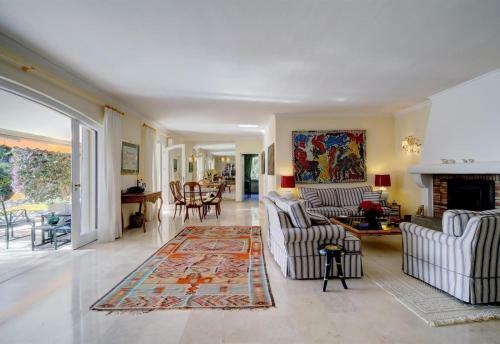 Exclusive Villa In Marbella Town